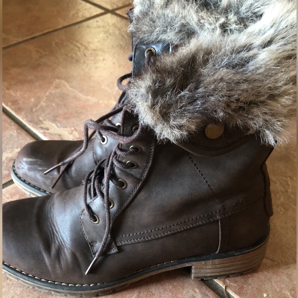 SoftMoc winter boots size 8